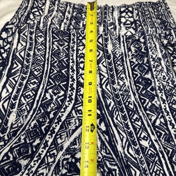 Three Dots Womens Navy White Geometric Tribal Print Wide Leg Rayon Pants Size M - Picture 5 of 9